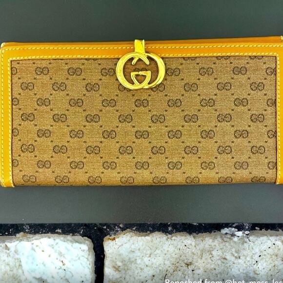 Vintage Gucci Logo Canvas & Leather Long Wallet - Authentic  EUC - Picture 1 of 10
